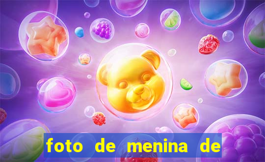 foto de menina de 14 anos no espelho